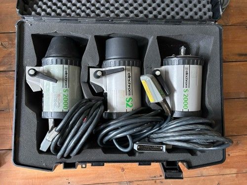 3x Elinchrom S2000 Flash Heads In Case. Working Condition.