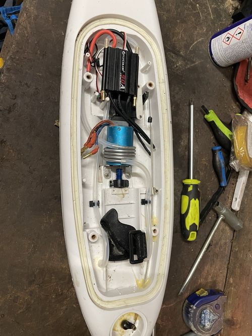 Brushless rc surfer project / radio controlled surfer  — image 7