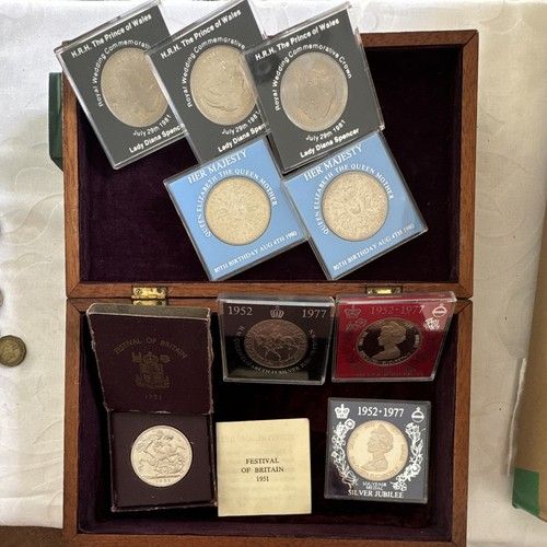 Mixed Coin Lot: 1951 Festival of Britain Crown, Silver Jubilee, UK & World