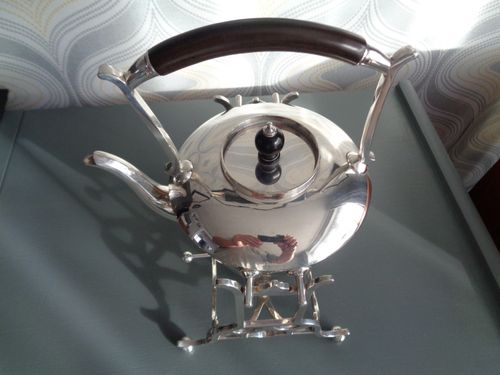 Martin, Hall & Co. Antique Silver Plated Tilting Spirit Kettle with Case — image 9