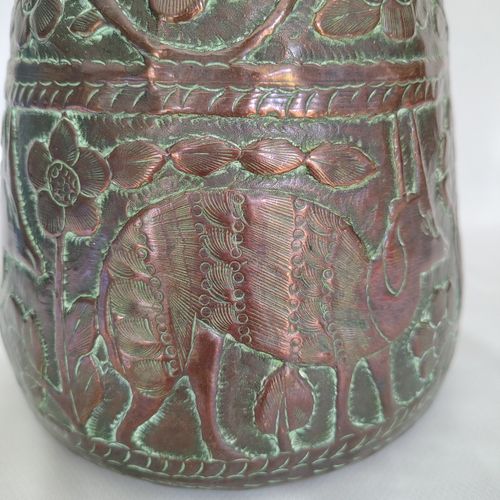 Antique Islamic Arabic hand hammered copper pitcher jug 9.5' Middle eastern — image 6