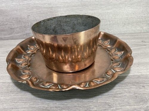antique English Copper  Pan/Pot/planter Leon Jaeggi & Sons london and tray