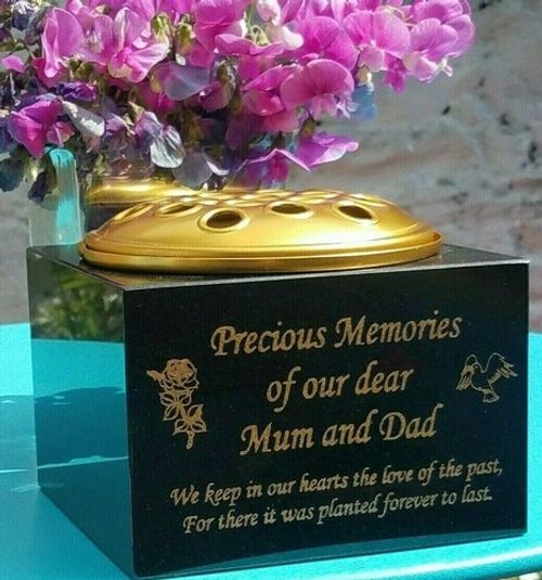 Personalised Granite Memorial Vase Grave Pot Flower Holder Cemetery Grave Vase