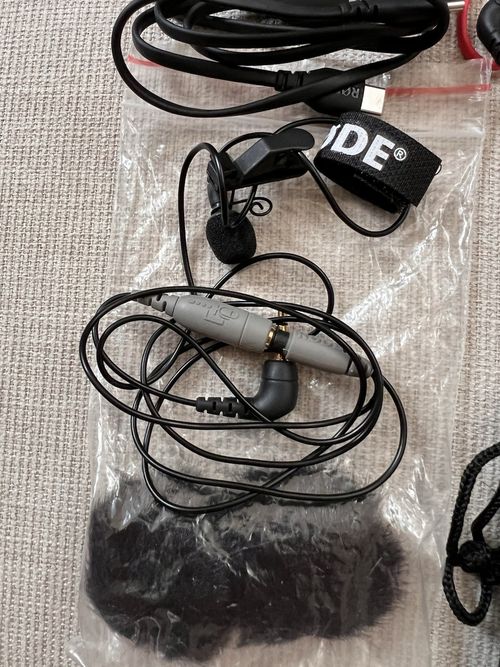 Rode Wireless Go II Wireless Microphone System with Case - Great Condition! — image 2