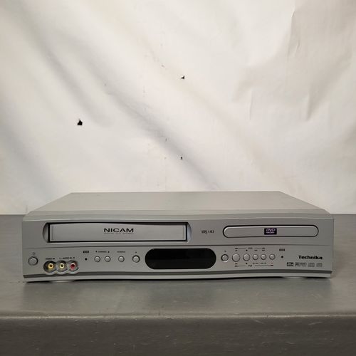 Technika DVR100 VCR VHS DVD Player Combo No Remote Fully Working Silver UK  — image 17