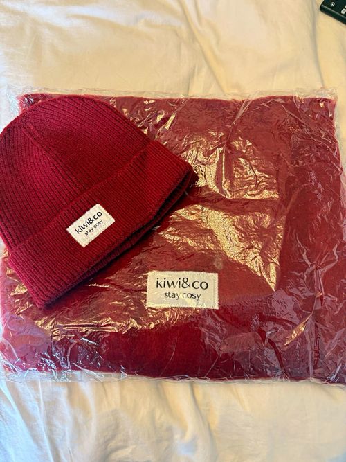 Women’s kiwi &co Burgundy Knit Beanie Hat & matching scarf set  brand new  — image 1