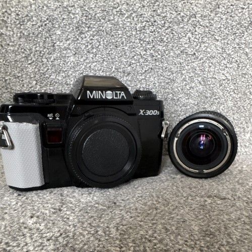 Minolta X-300s 35mm SLR Camera  w/Minolta 28-70mm Lens (see description)