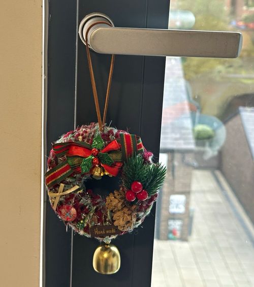 Handmade Christmas Artificial Wreath Door Decoration Red Green Gold 6in Bell — image 1