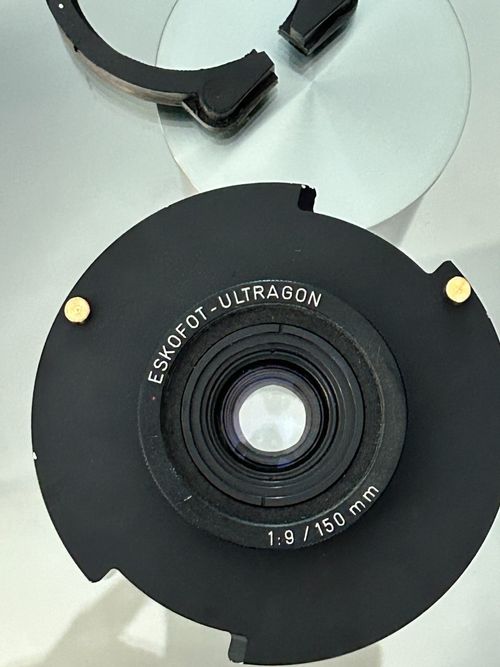 Eskofot Ultragon f9 150mm enlarging lens, New DeVere lens board, Great Condition — image 1