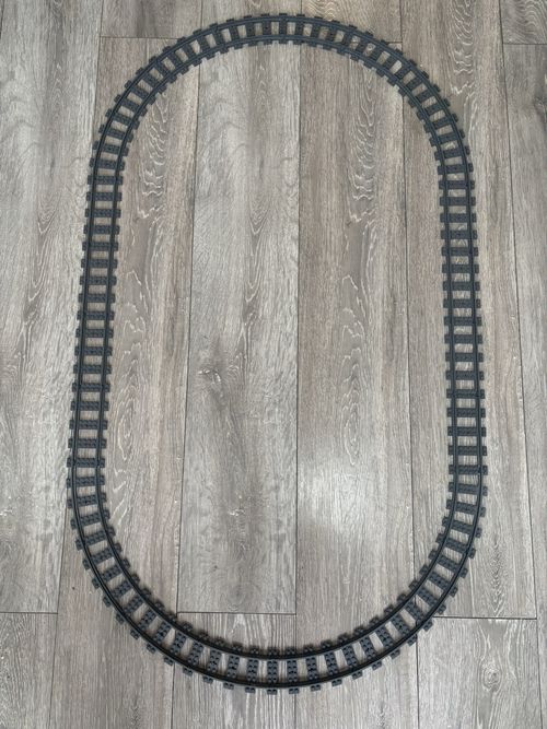 Official Lego Train Track Oval Layout 16 Curved And 8 Straight 60051 60052 — image 1