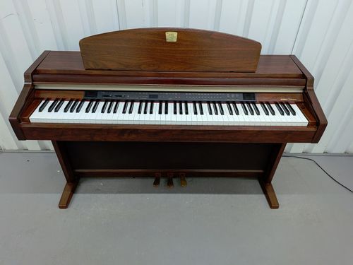 Yamaha Clavinova CLP-950 digital piano in mahogany stock #26383 — image 5