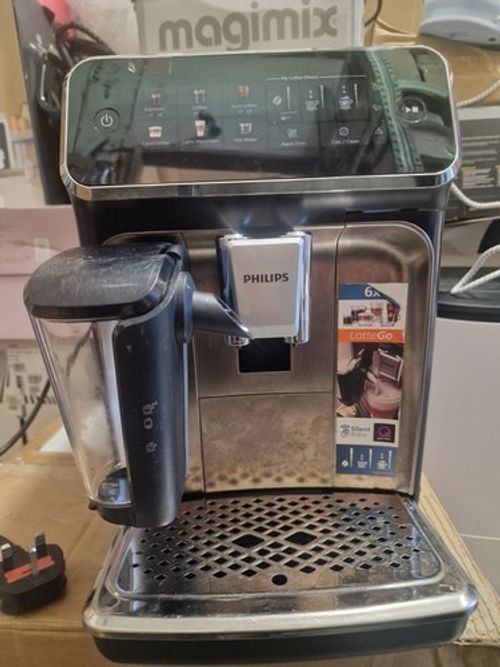 Philips 3300 Series LatteGo EP3347 Bean to Cup Coffee Machine READ DESCRIPTION 