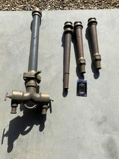 Brass double headed standpipe, 3 brass branch's & Rolls Royce badge