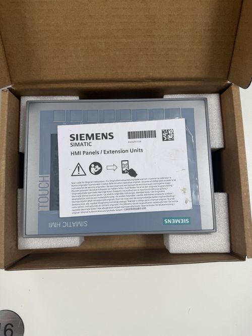 Siemens Simatic HMI Touch 7” 6AV2 123-2GA030AX0 — image 4