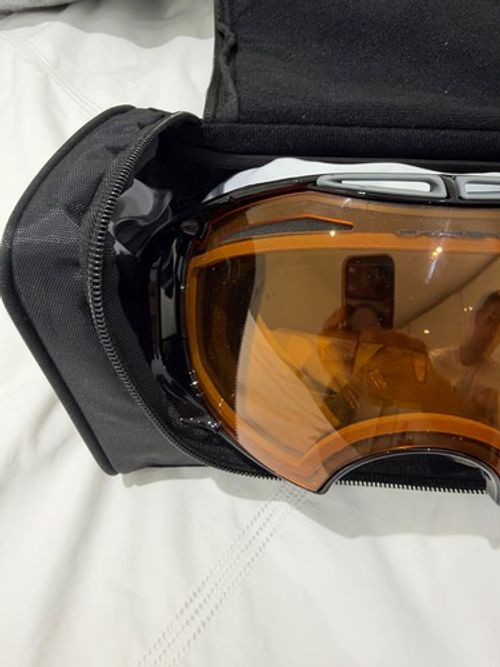 Oakley Airbrake - Snowsports Ski Snowboard Goggles - with spare lens - RRP £160