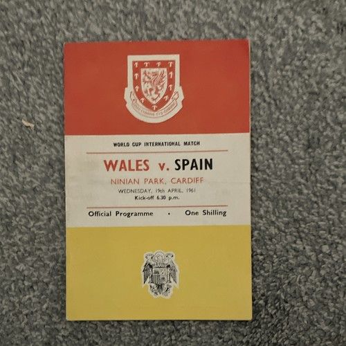 Official Programme Wales v Spain World Cup Qualifying Ninian Park 19 Apr 1961