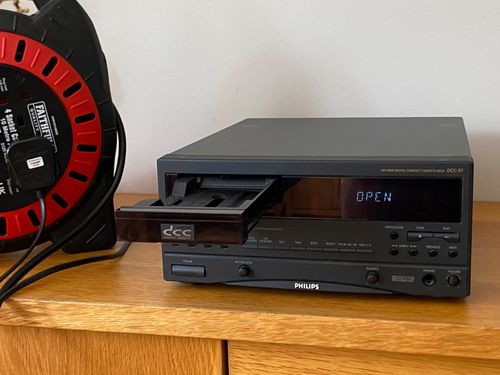 Philips DCC 91 Digital cassette player/recorder — image 9