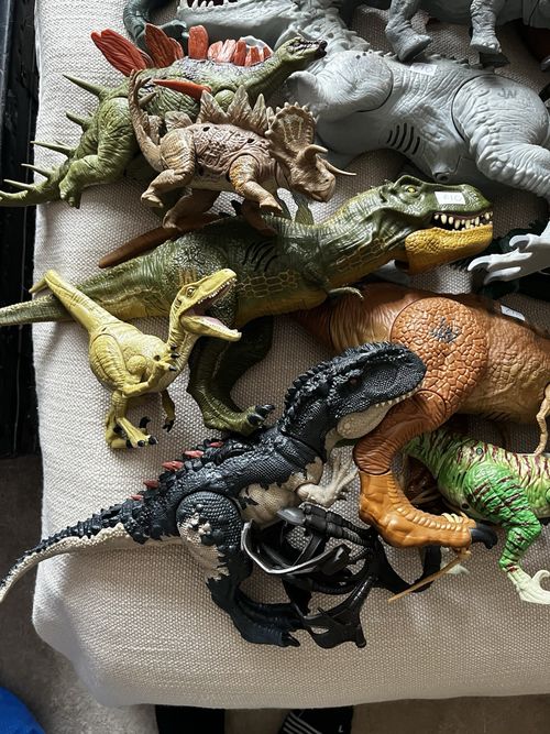 Large Jurassic Park World Dinosaur Bundle — image 3