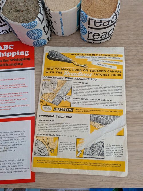 Readicut Rug Making Wool Pure New Wool 35 FULL, 8 part packs, latch hook booklet — image 8