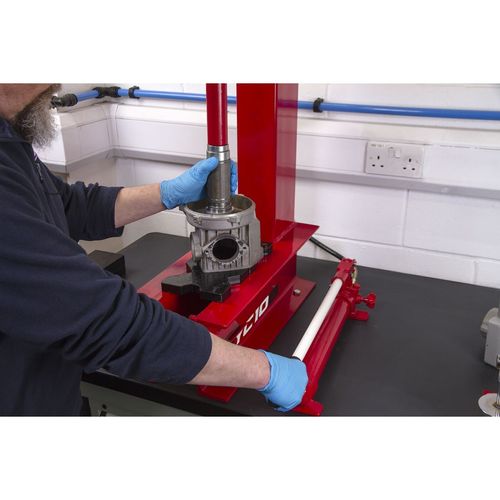Sealey Hydraulic Press 10 Tonne Bench 'C' Type Detachable Ram & Pump Workshop — image 4
