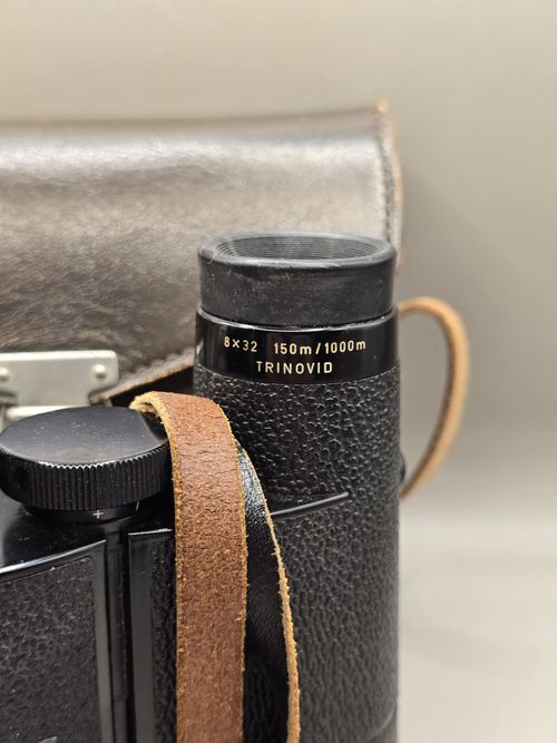 Leitz Wetzlar Fernglas TRINOVID 8x32 150 m /1000 m Binoculars + Case. — image 2