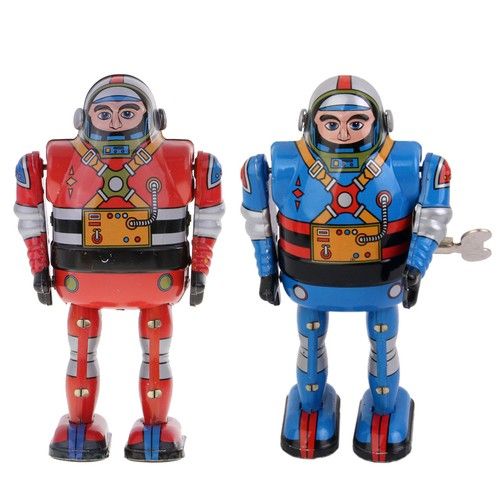 2pcs Retro Wind Up Robot Astronaut Metal Children Adult Collectibles