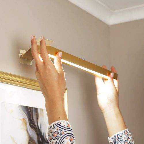 Wireless Picture Lights Rechargeable Art Display Light Dimmable Light w/ Remote — image 9
