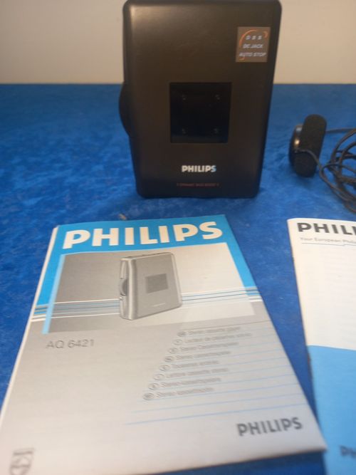 Philips AQ6421 Vintage portable cassette player with Dynamic Bass Boost Working — image 3