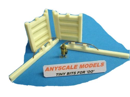 oo gauge model railway scenery  canal lock gates 50mm high                  0231