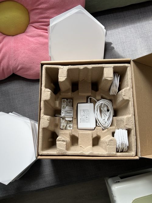 Nanoleaf Shapes Hexagons Smarter Kit (9 panels) Modular Lights — image 3