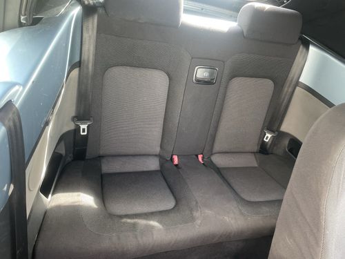 Vw Beetle 1.6 convertible Petrol Manual — image 12
