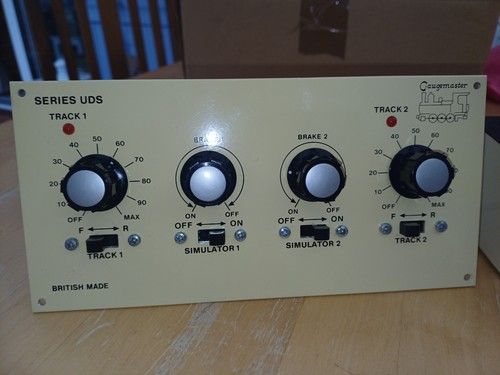 Gaugemaster  UDS Twin Track Controller With Brake Simulation & M1 Power Supply