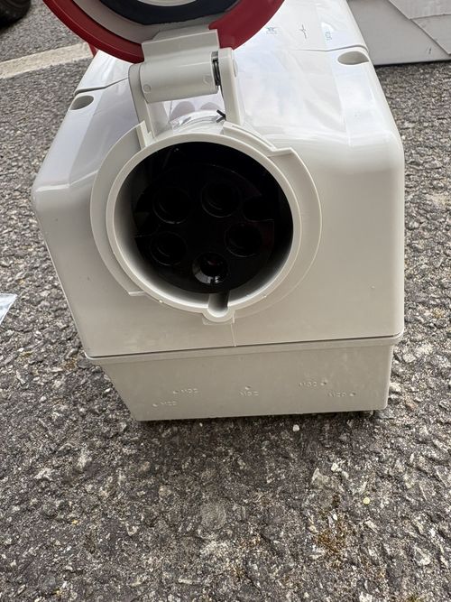 Scame, UK01449 Interlock Socket 32A 415V 3P+N+E, c/w 40A RCD — image 5