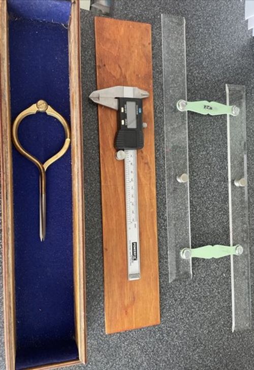 Blundell Harling Drawing Board Tools Plus Powerfix Electronic Digital Calliper.