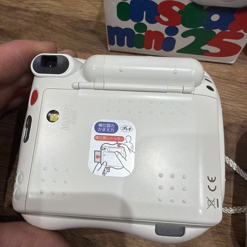 2x Fujifilm Instax Mini 25 White & Pink 60mm Portable  Instant Film Cameras — image 4