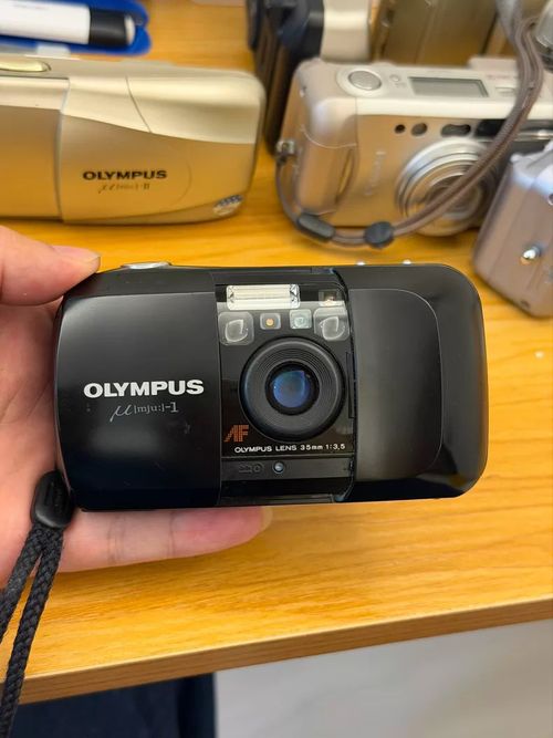 Olympus μ mju 35mm Point & Shoot Film Camera Black — image 2