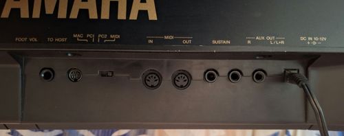 YAMAHA PROFESSIONAL KEYBOARD — image 4