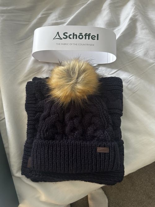 Schöffel Bakewell 2pc Hat & Scarf Set Cable Knit Pom-Pom Navy One Size — image 6