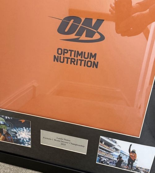 Framed Lando Norris McLaren Formula 1 Shirt Framed Display & signature no COA — image 3