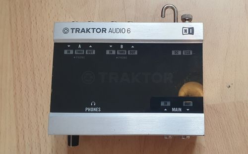 Native Instruments Traktor Scratch A6 Interface 2010 CMPLTE w/ SERIAL  + TRNSFR — image 2