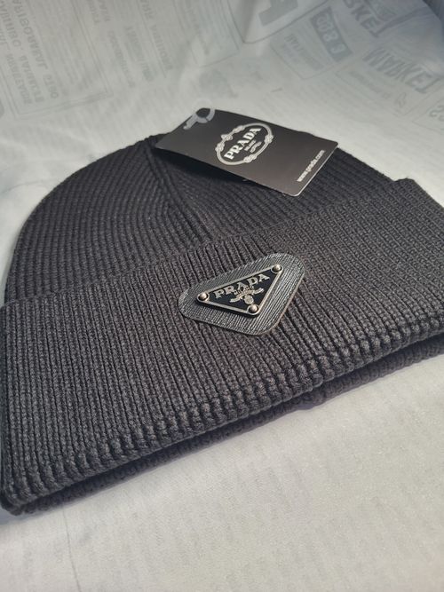 PRADA Knit Logo Beanie Hat One Size Black Brand New Unisex — image 1