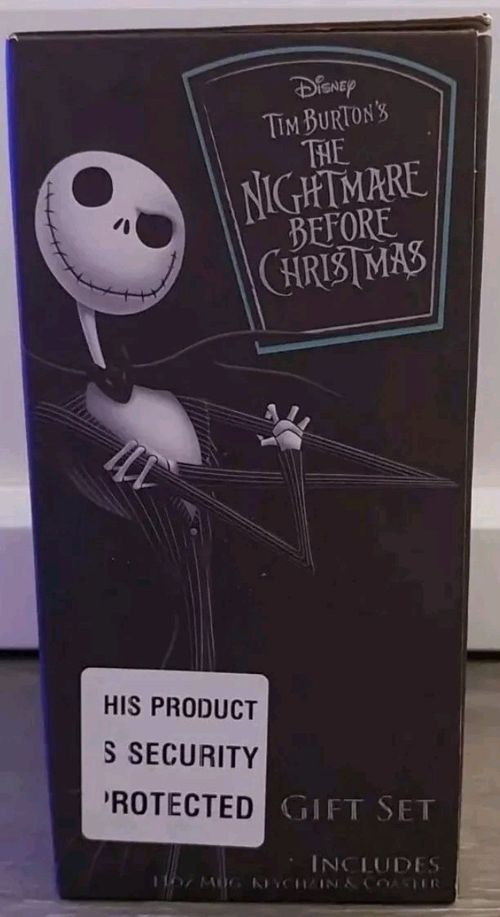 Nightmare Before Christmas Mug, Coaster and Keyring Set in Gift Box — image 3