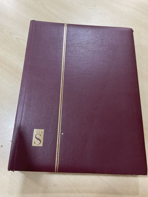 World stamps. Mostly airmails + birds.  Mint/used. Stock book @193 — image 1