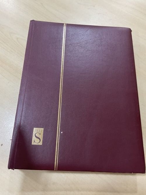 World stamps. Mostly airmails + birds.  Mint/used. Stock book @193