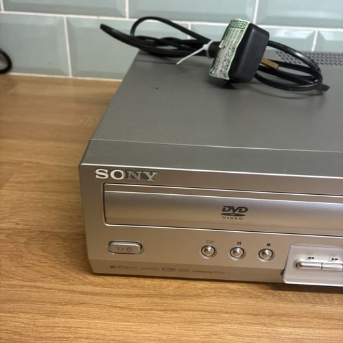 Sony SLV-D950 Dolby Digital DVD Player/Video Cassette Recorder No Remote TESTED — image 5