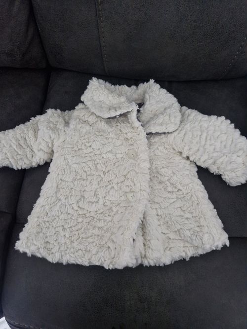 Girls faux fur cream lined coat Nutmeg age 6-9 months — image 2
