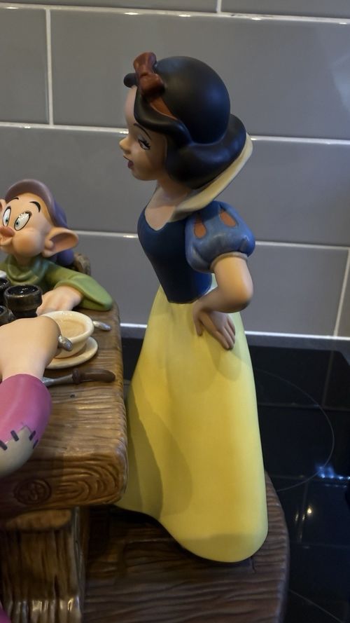 RARE Snow White and The Seven Dwarfs  Soup's On Figurine LE 1542/1937 — image 12