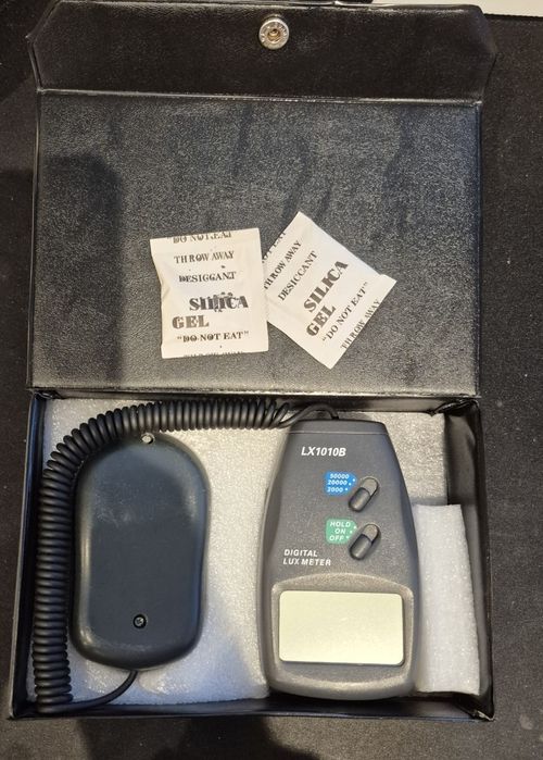 Digital Lux Meter LX1010B 0 - 50,000 — image 1