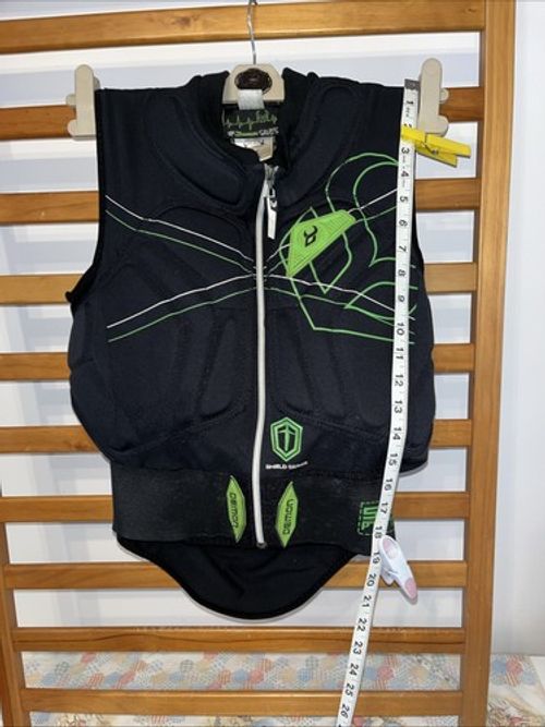 Body Armour Demon  MTB SKI Snowboard ProtectR CHEST & BACK YOUTHS  XS 10-13years