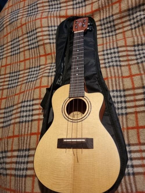 Alvarez Concert Ukulele